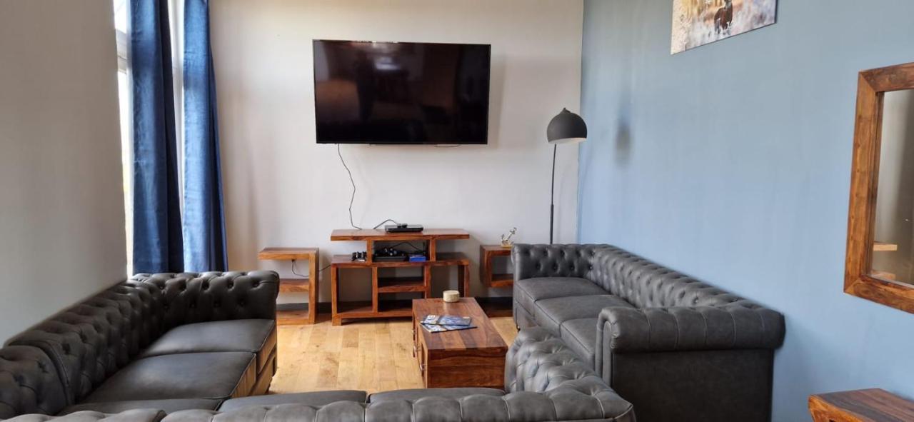 Luxury 4 Bedroom Cottage With Stunning Views Near Fairy Pools! Carbost  Exterior foto