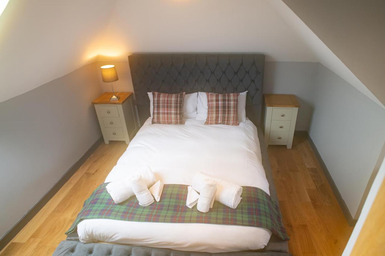 Luxury 4 Bedroom Cottage With Stunning Views Near Fairy Pools! Carbost  Exterior foto