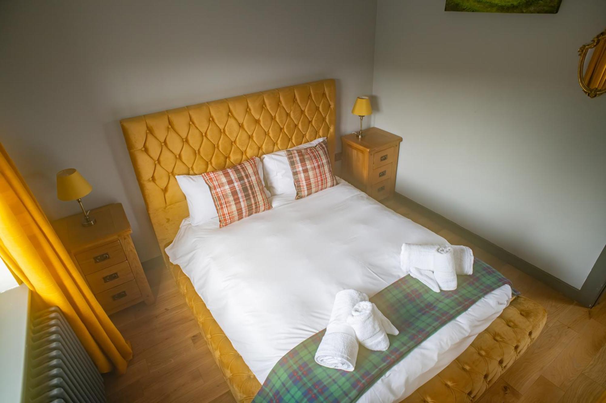 Luxury 4 Bedroom Cottage With Stunning Views Near Fairy Pools! Carbost  Exterior foto
